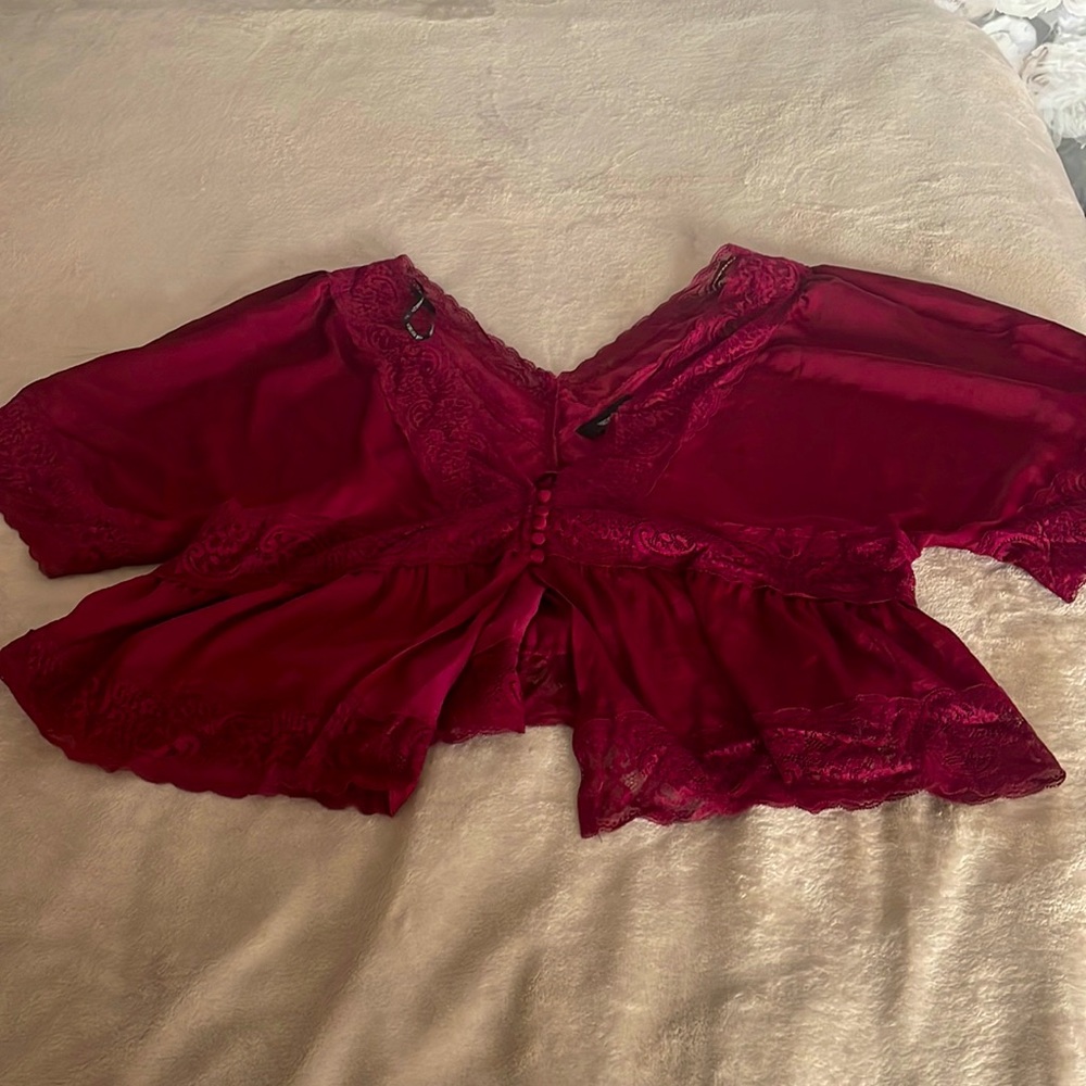 Maroon top with lace details